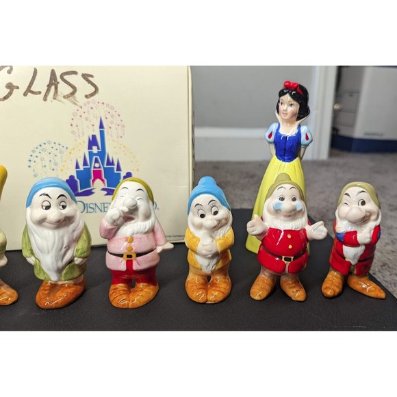 Walt Disney Studios Ceramic Figurines 6" Snow White 3" Dwarves Japan 70s 80s - Picture 4 of 6